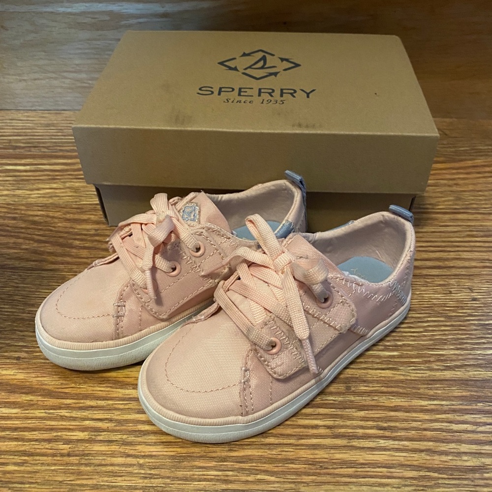 Sperry Crest Vibe Jr